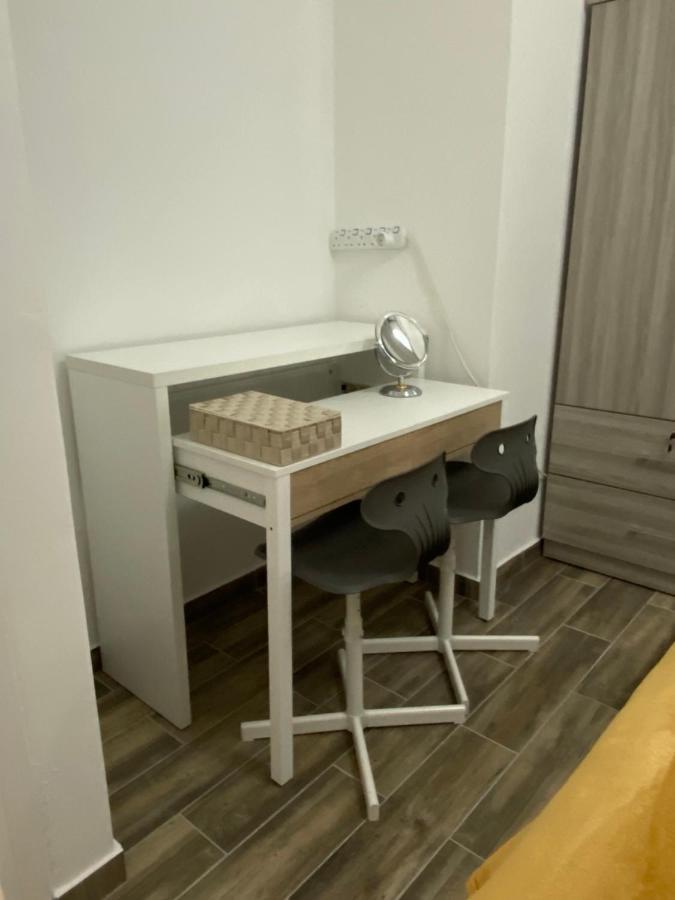 Boho-Chic One Bedroom Flat In Engomi Luaran gambar